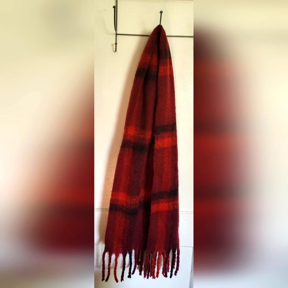 Steve Madden Scarf